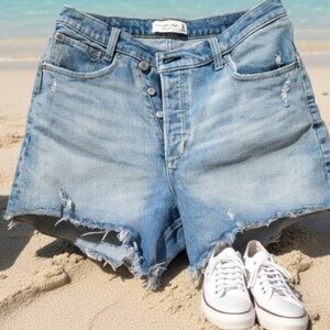 High Rise Denim Shorts w/ Frayed Hem
